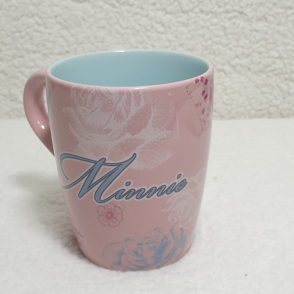 Disney Store EXCLUSIVE Pink Minnie Mouse Floral 16oz Coffee Tea Mug - Picture 3 of 7